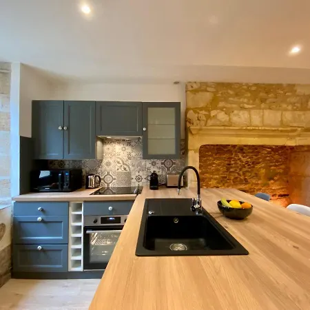 - Les Pierres D'alexandre *