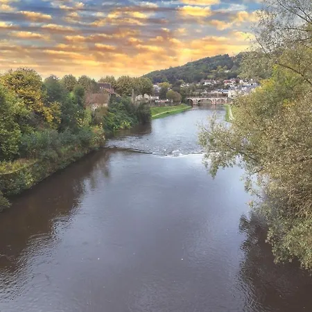 - Les Pierres D'alexandre * Montignac-Lascaux