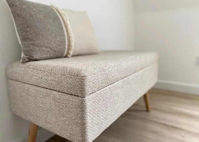 - Les Pierres D'alexandre * Montignac-Lascaux